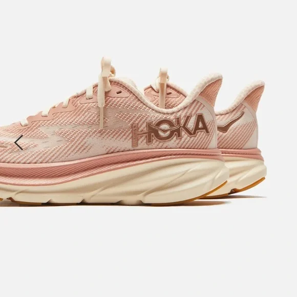 Hoka One One
Women's Clifton 9
Sneakers in
Sandstone/Cream 9B new - Picture 3 of 16